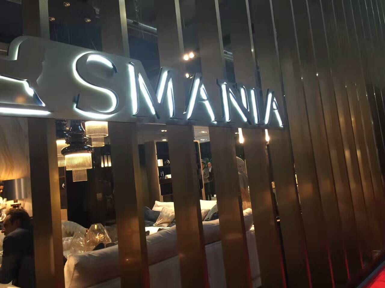 1491446180254325.jpg SMANIA.jpg