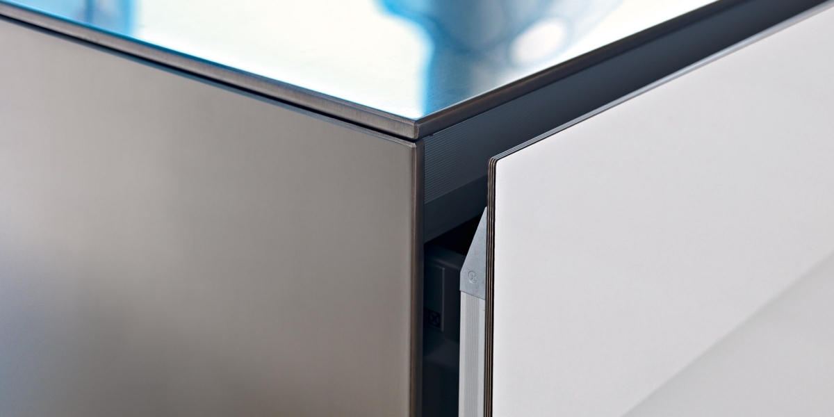 1518421105746038.jpg 3_3_innovazione_artematica-multiline_laminato-bianco-039.jpg