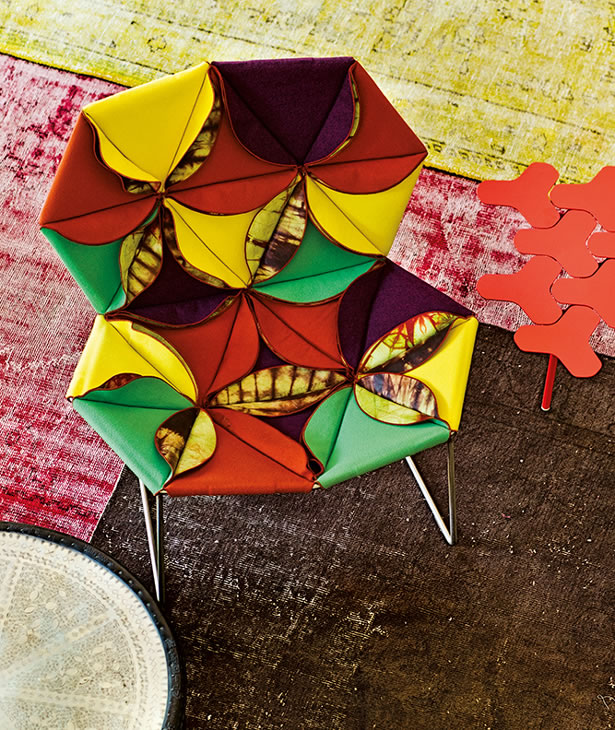 1524462769612560.jpg AtHome_Antibodi_Armchair_02.jpg