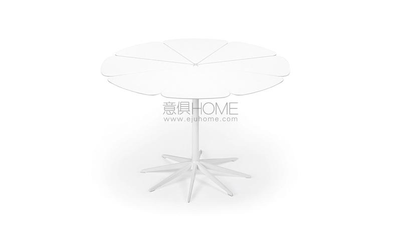 Petal Dining Table 桌子