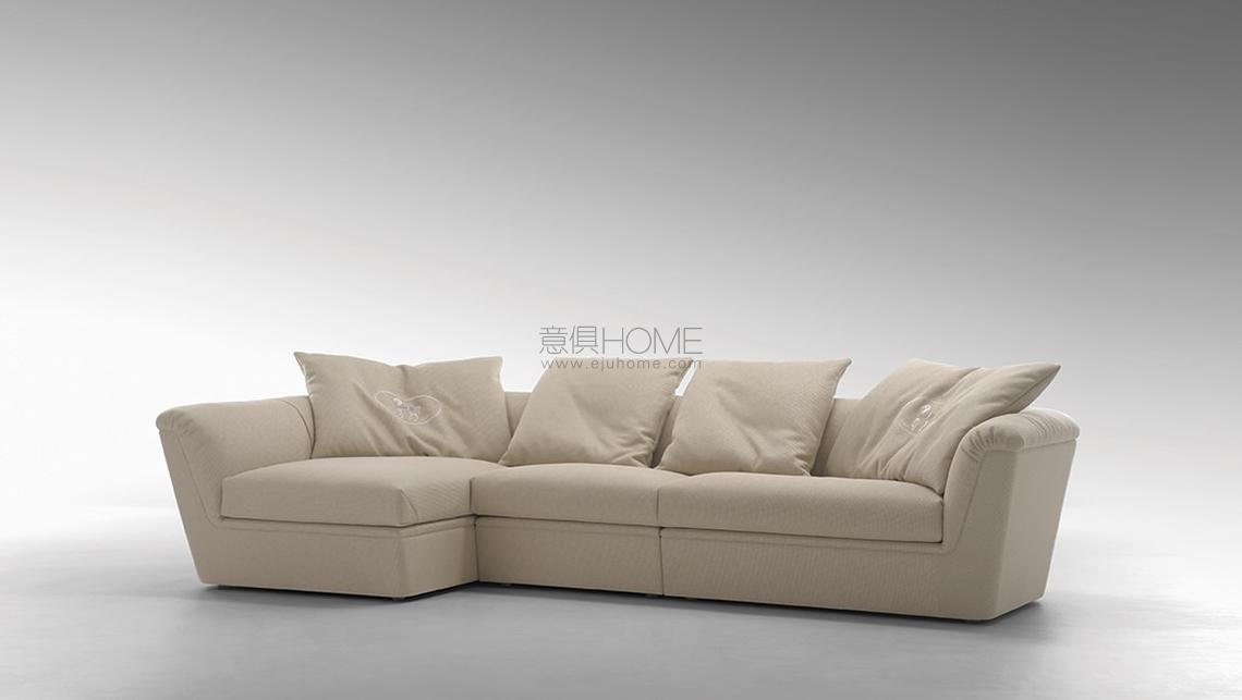 Cocoon Sectional Sofa 沙發