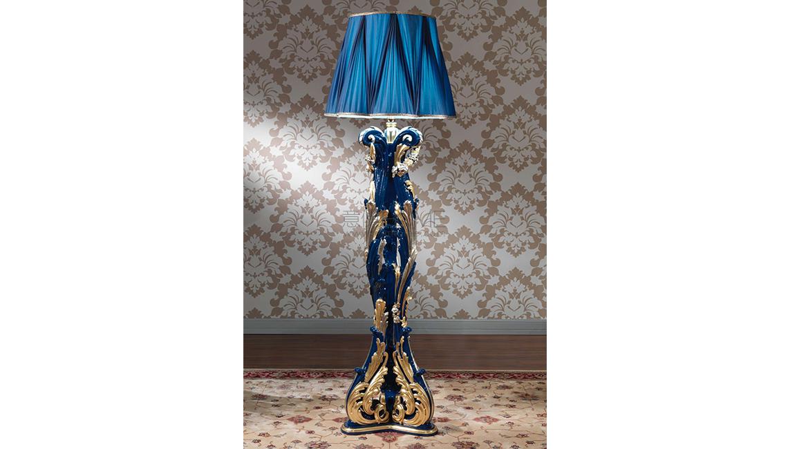 Classic floor lamp in Baroque style 落地燈