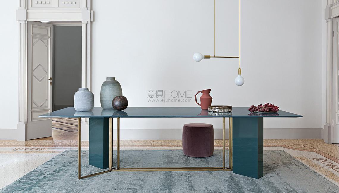 PLINTO Y2W - EDITIONS長(zhǎng)餐桌