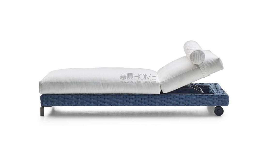 Ray Outdoor Fabric戶外躺椅