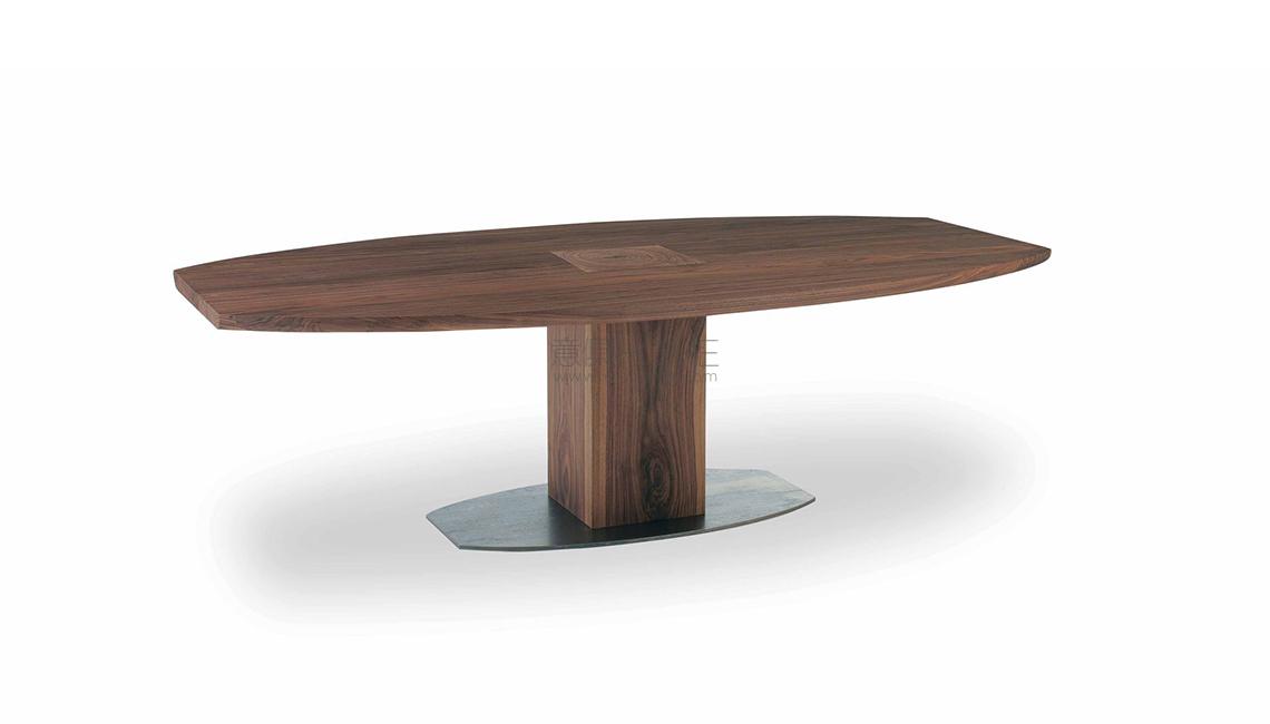 Boss Executive Ovale餐桌