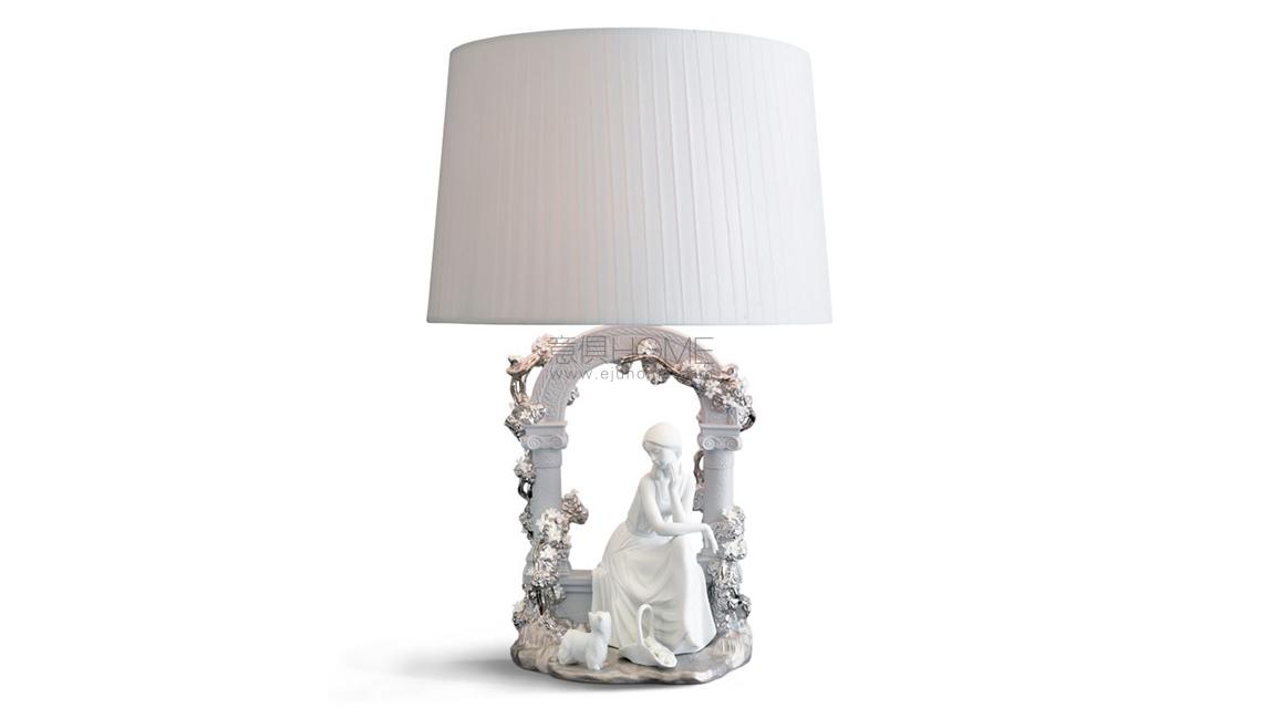 Tranquility Table Lamp臺(tái)燈