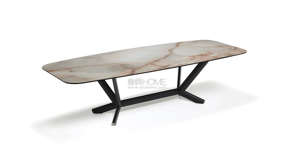 Planer Keramik長餐桌