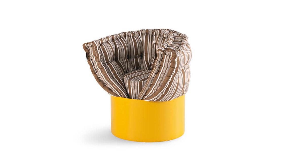 Huggy Armchair休閑椅