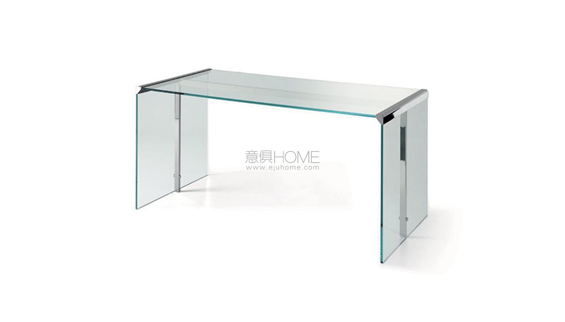 President Dattilo辦公桌