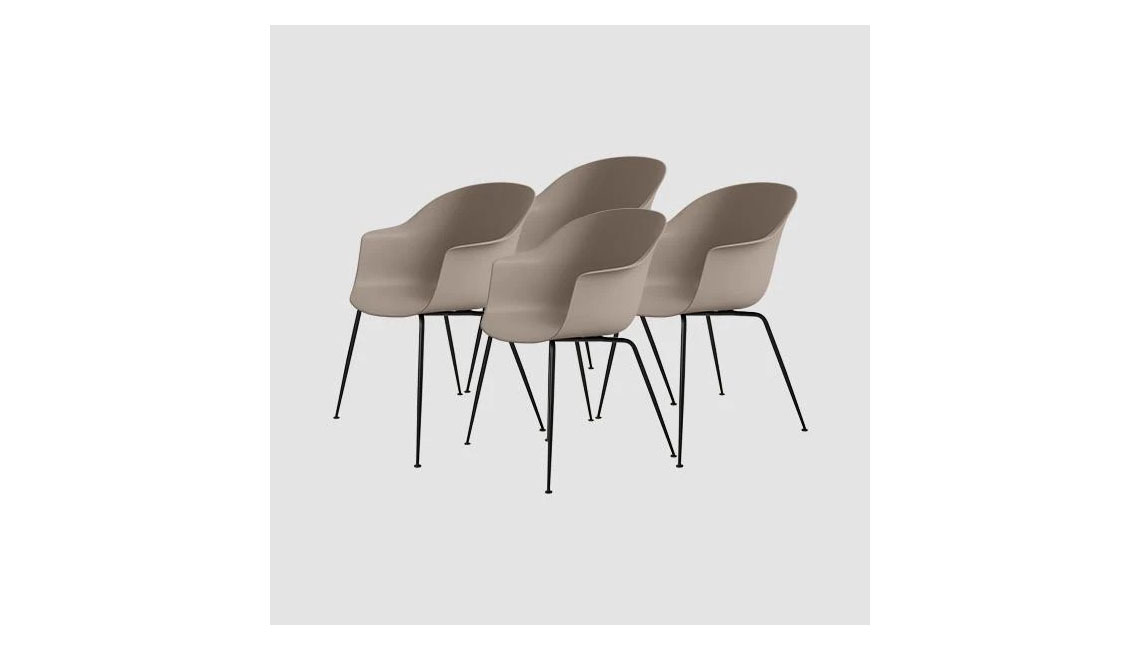 Bat Dining Chair - Un-upholstered - Conic base - Colli of 4椅子