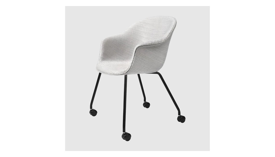 GUBIBat Meeting Chair - Fully Upholstered. 4 Legs W. Castors書椅