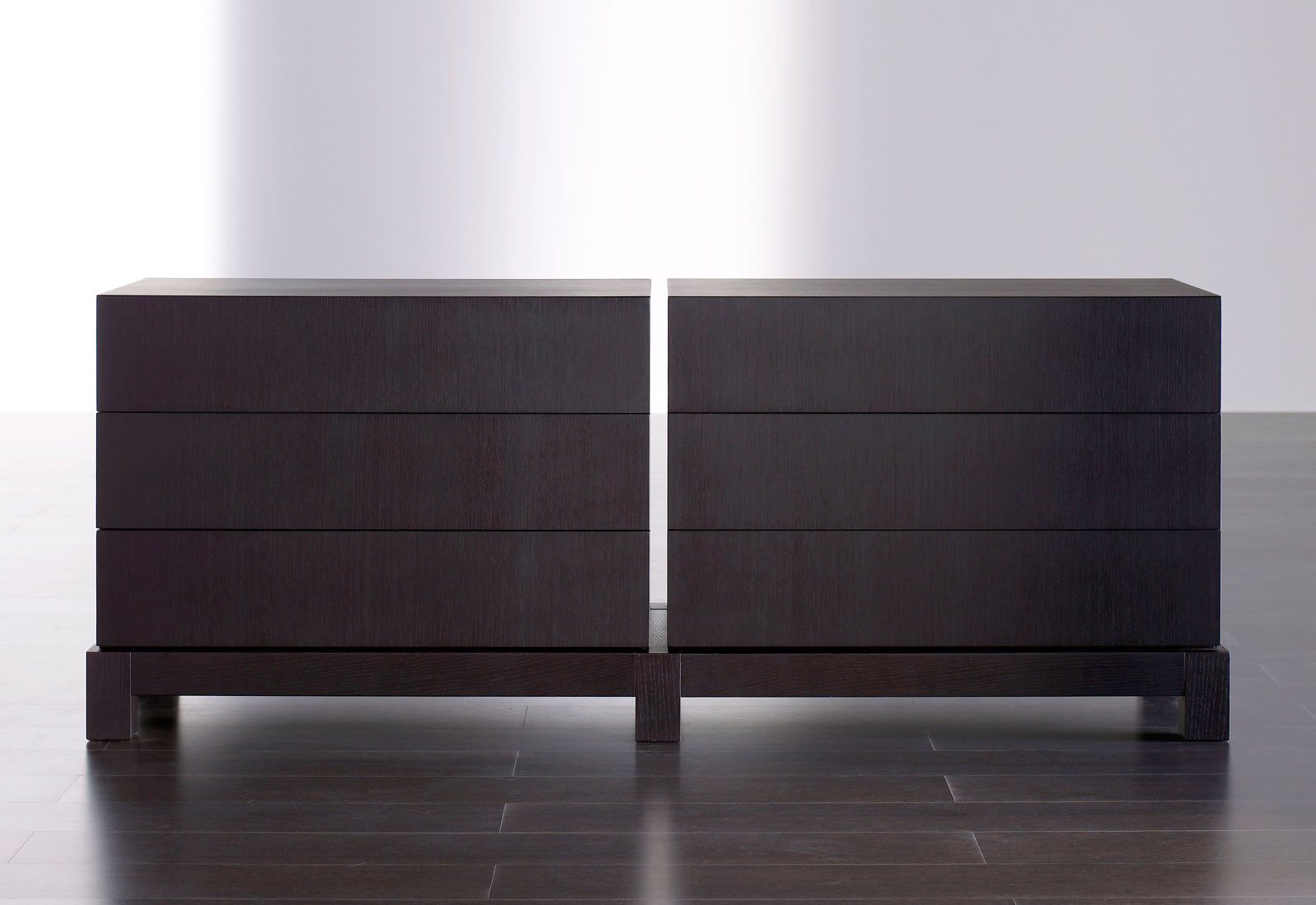 DOUGLAS CHESTS OF DRAWERS斗柜