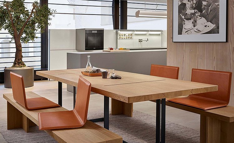 b Solitaire table & bench廚房長桌長凳