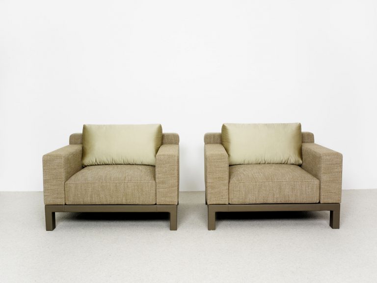 CHRISTOPHE DELCOURTMAE FAUTEUIL單人沙發