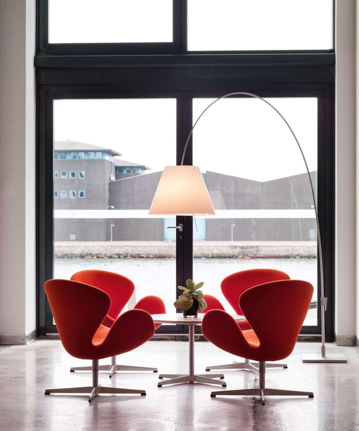 Lady Costanza 落地燈