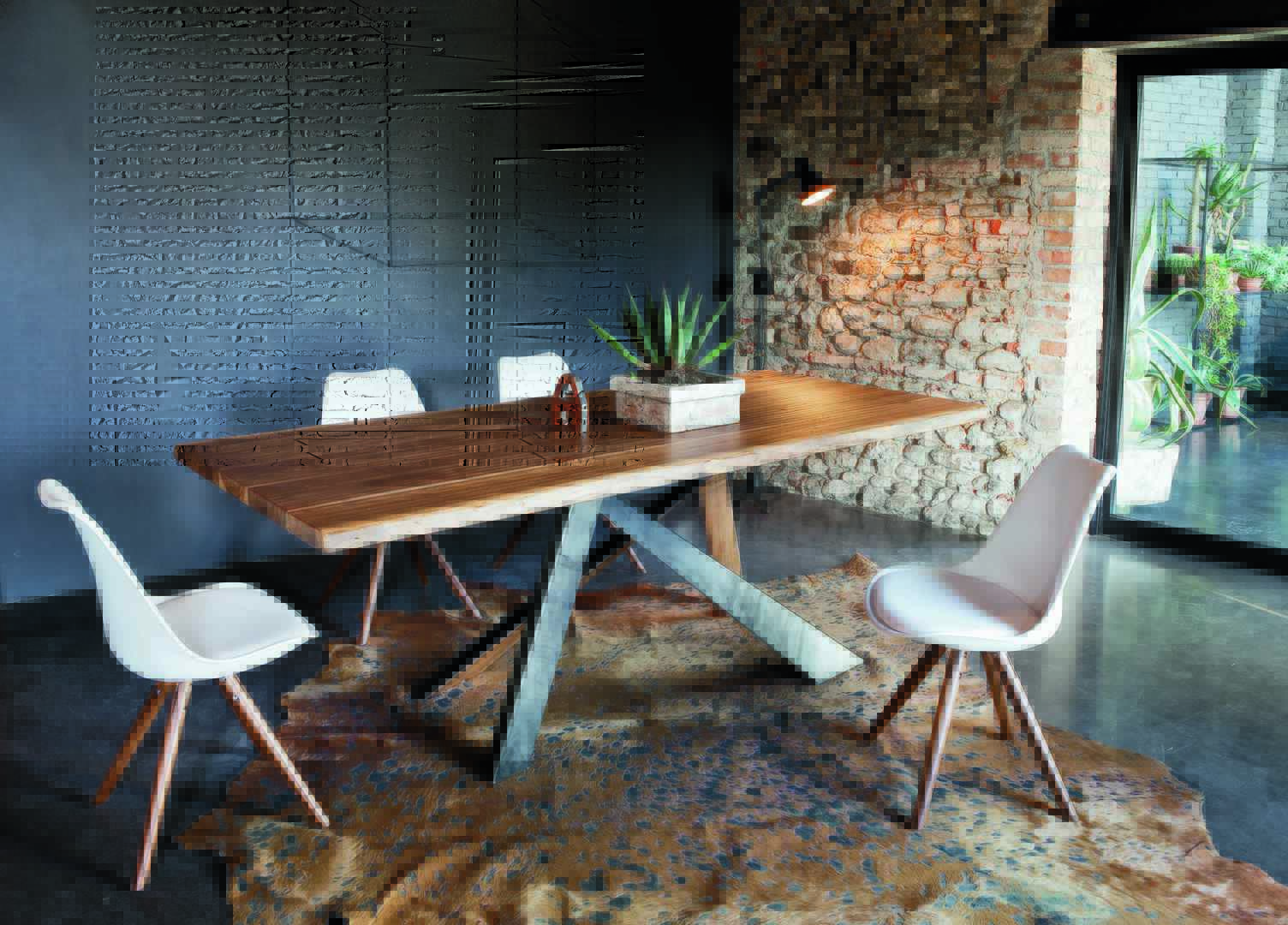 Table Toronto 長餐桌