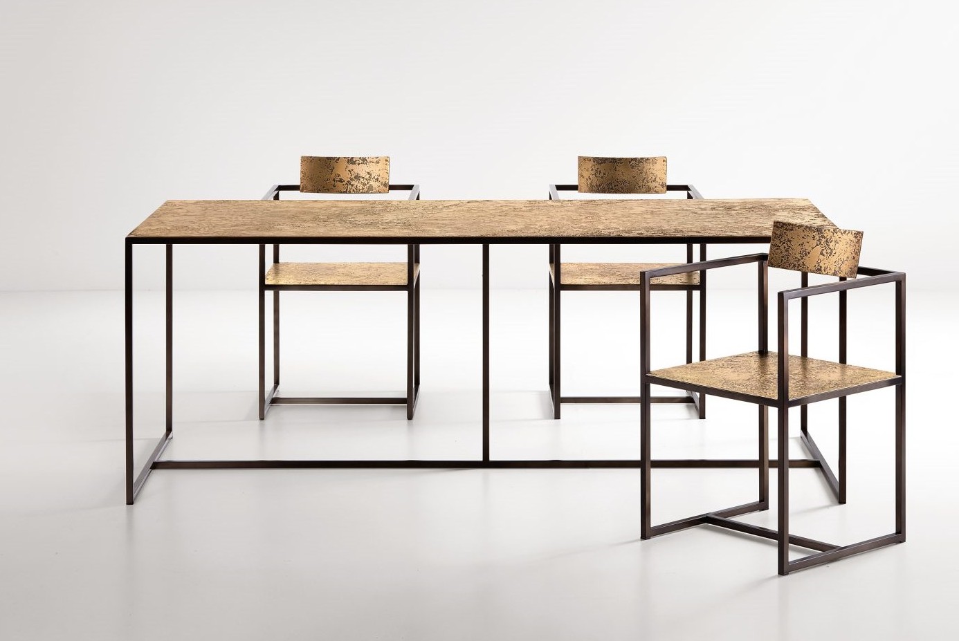 DE CASTELLIRIVIERA TABLE 長餐桌