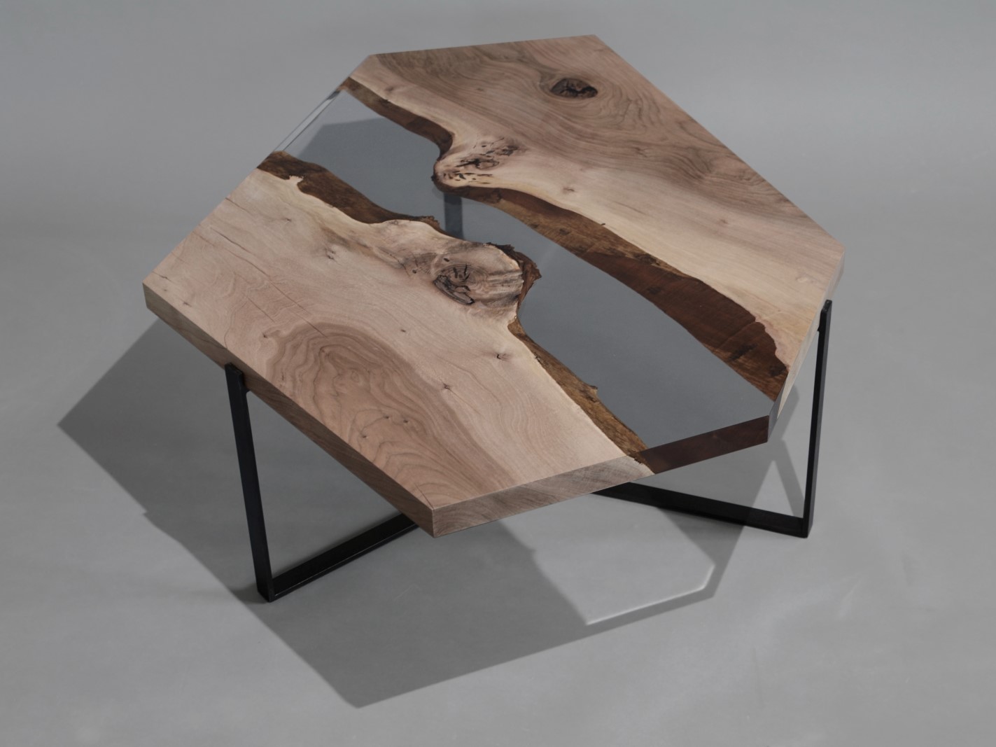 alcarolCRYSTAL WALNUT邊幾