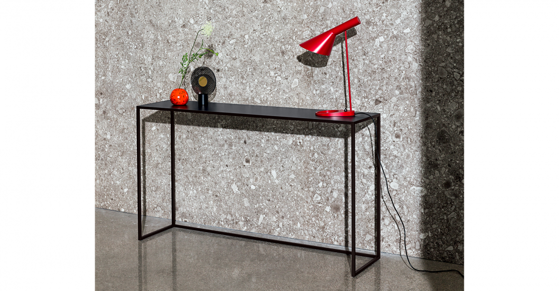 La consolle Quadro梳妝臺