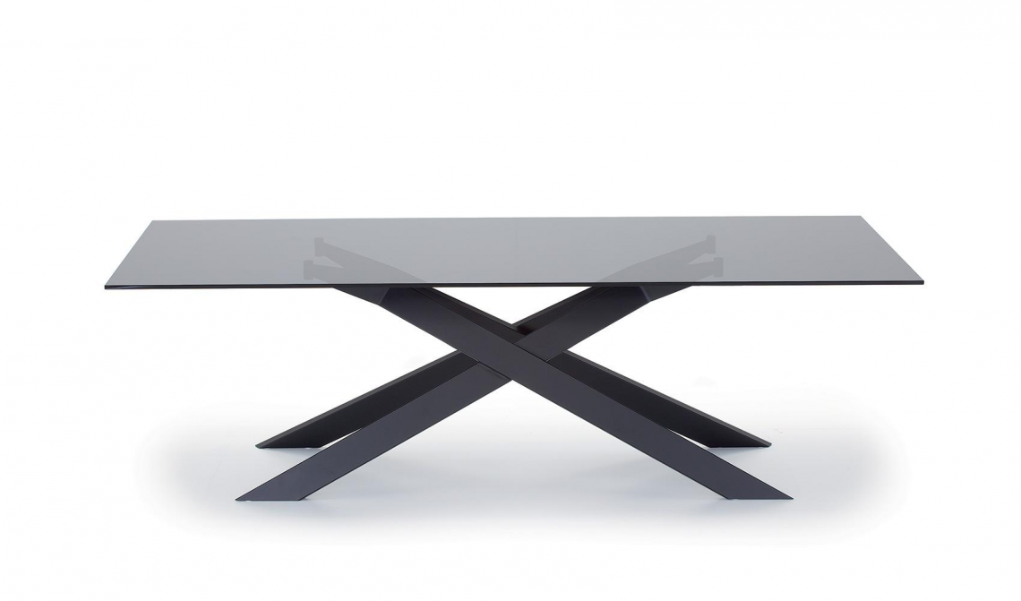 La forza del design Cross長餐桌