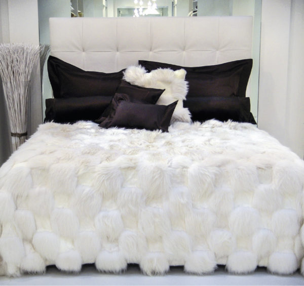 MAISON CLAIREPLAID IN WHITE RACCON床品