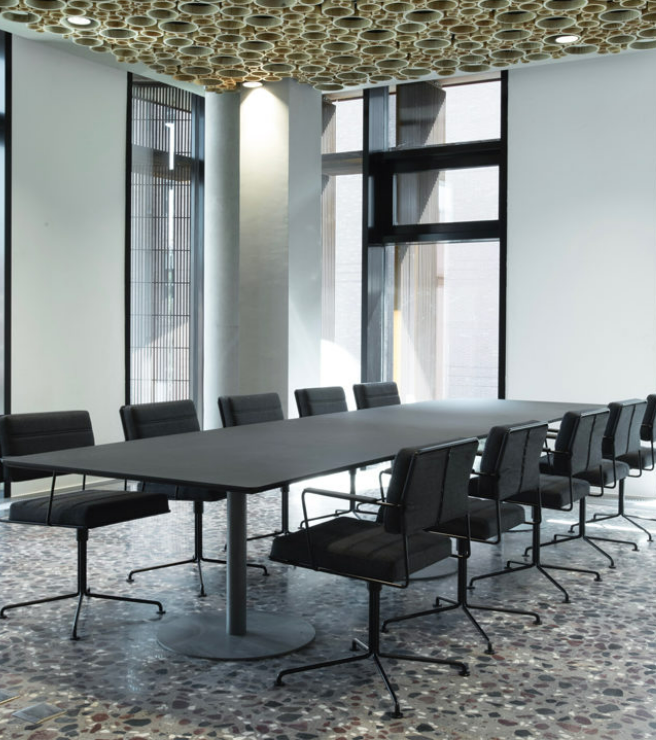 ONECOLLECTIONTRAIN TABLE.辦公桌