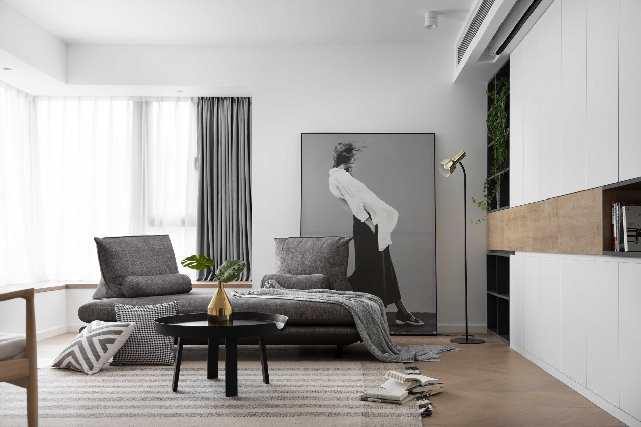 LIGNE ROSET灰色簡約