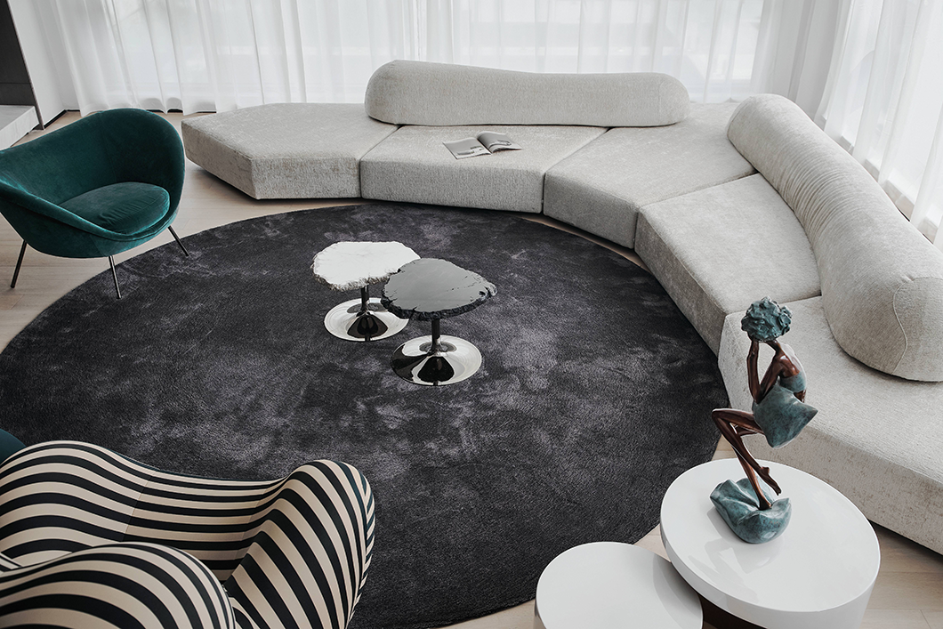 現(xiàn)代簡約輕奢