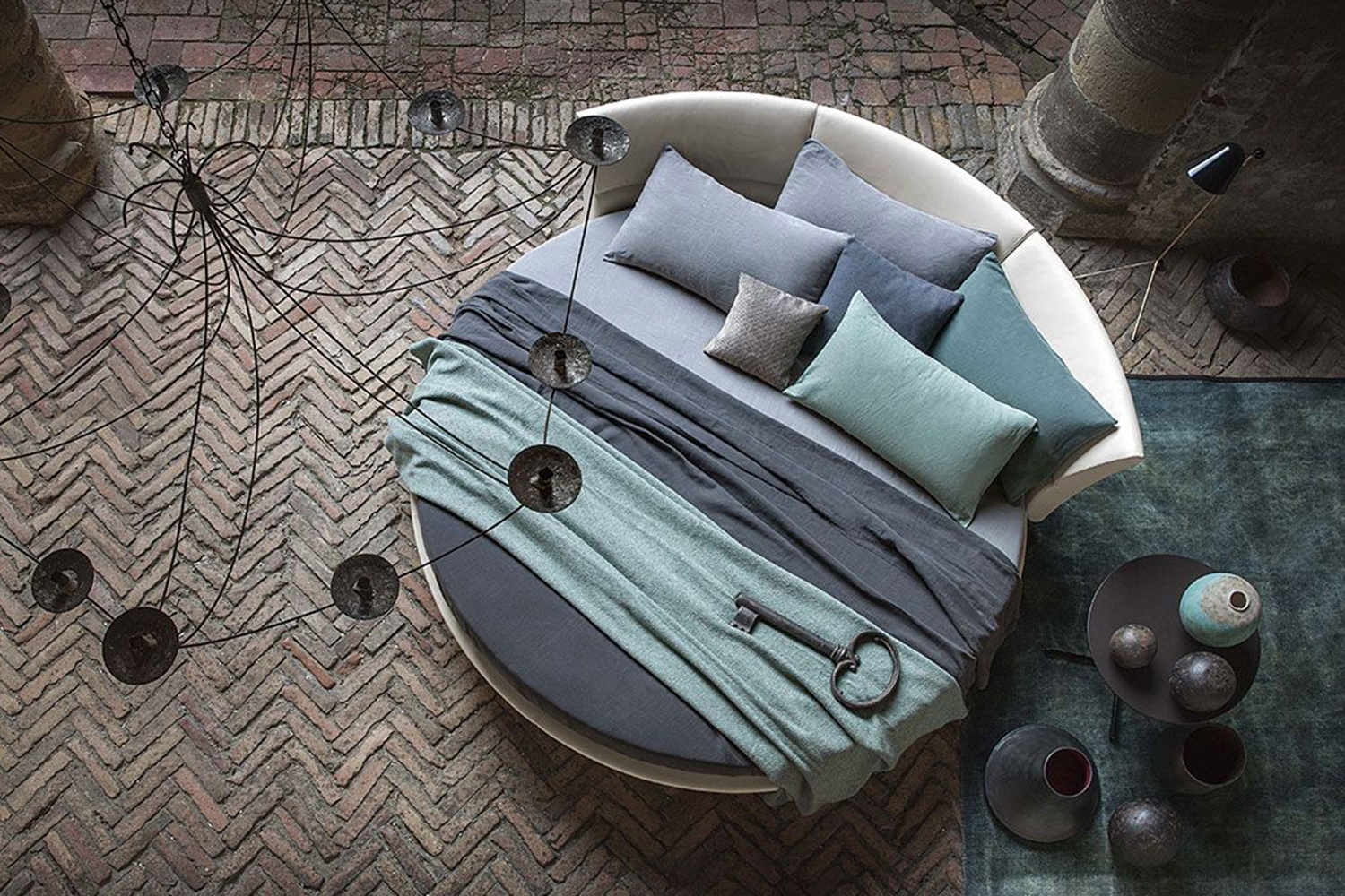 POLTRONA FRAU簡約低奢